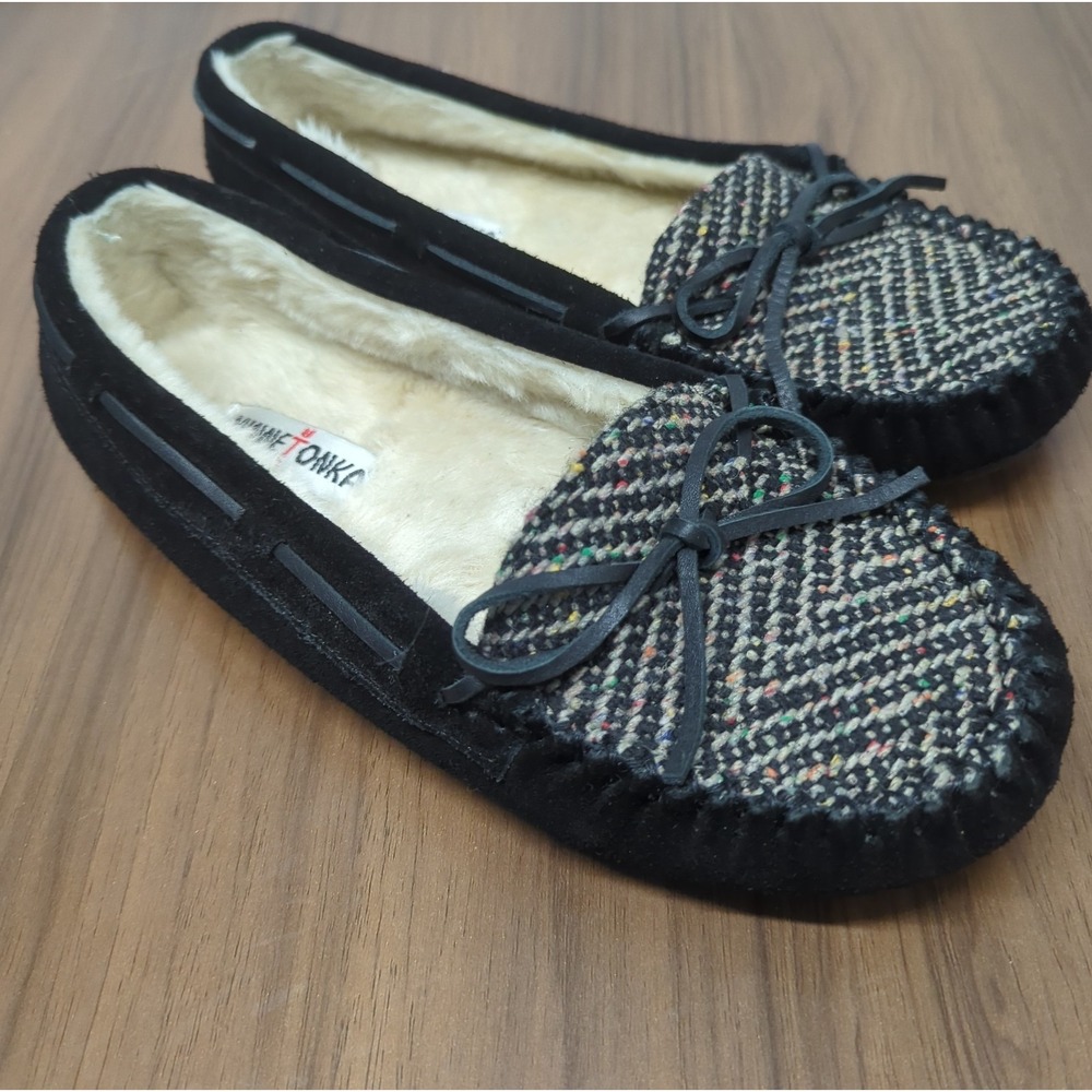 Minnetonka Leather Lined Moccasins Women's Cally Black Size 11W Shoes Slippers